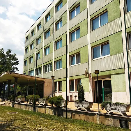 Nap Hotel 3*